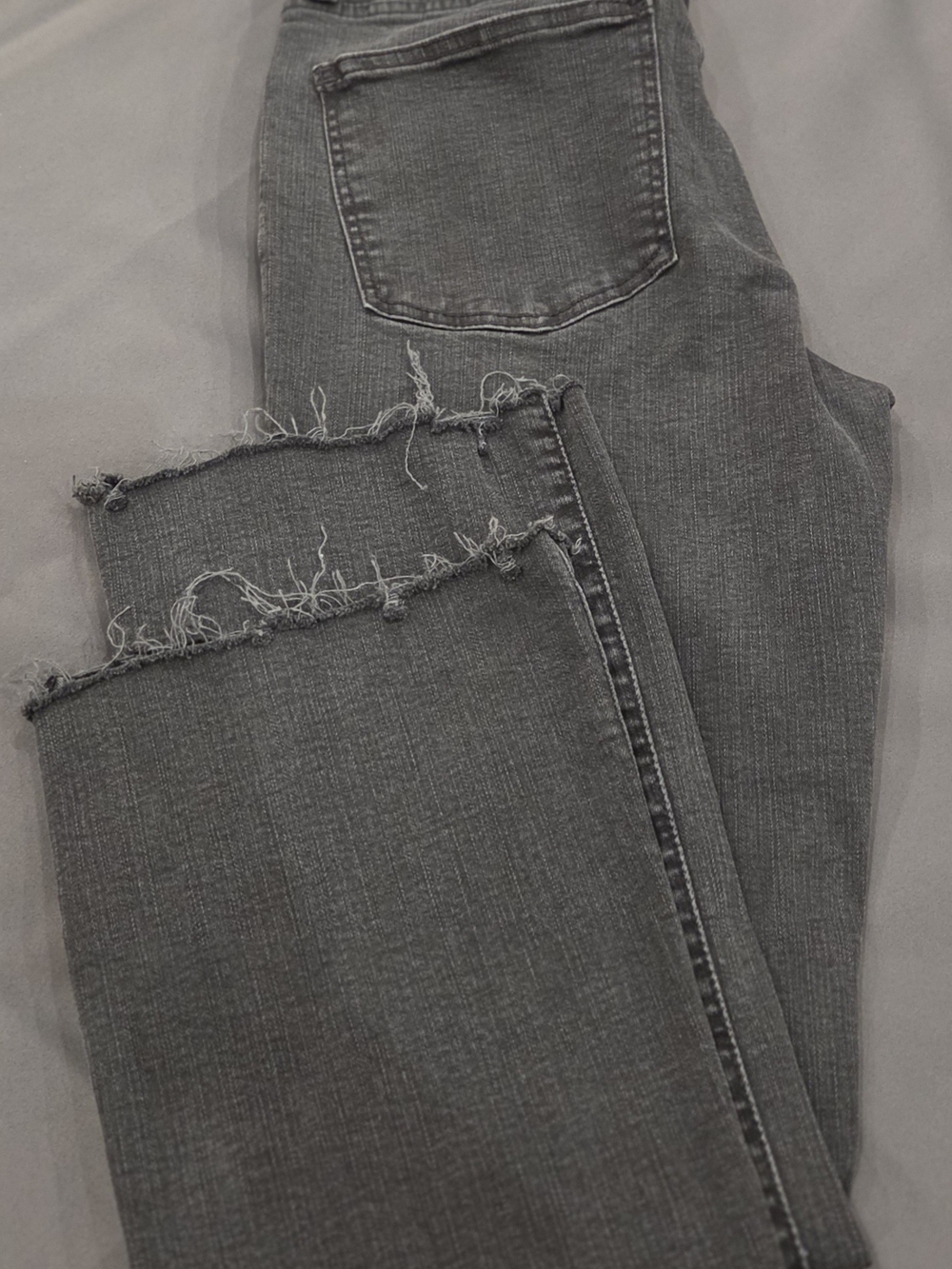 Madewell Cali Demi-Boot Jeans Size 28 Black Raw Hem Stretch